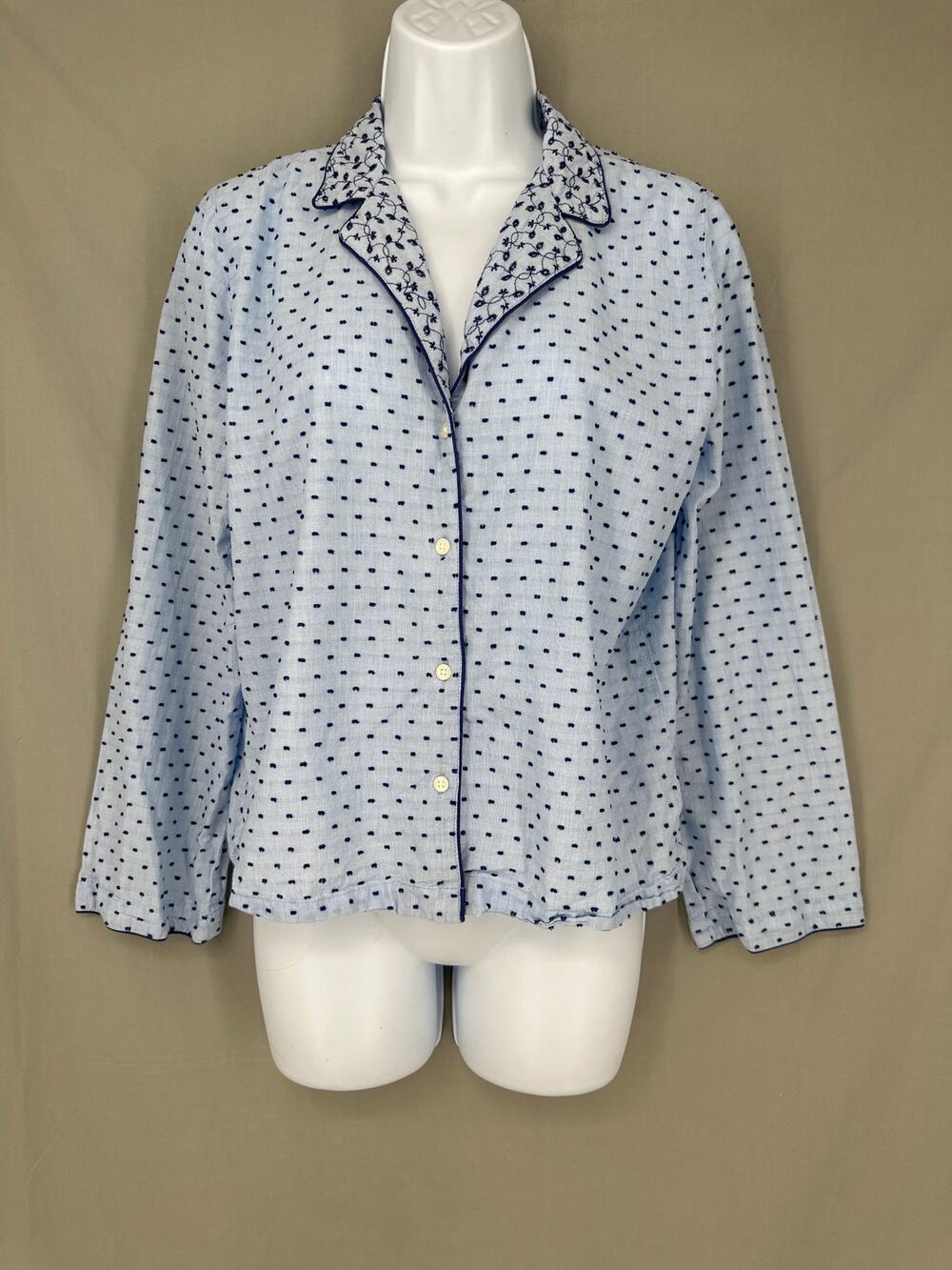 Gap Top Womens XS Blue Button Floral Embroidered Swiss Dot Pajama Lounge Cotton